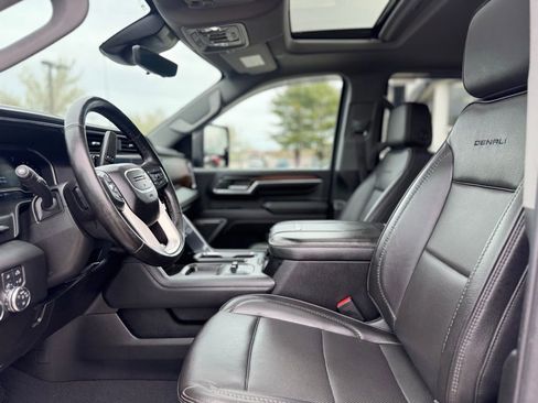 Used 2024 GMC Sierra 2500 Denali w/ Denali Reserve Package AWD/4WD image 15