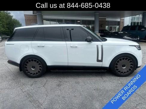 Used 2024 Land Rover Range Rover SE AWD/4WD image 4