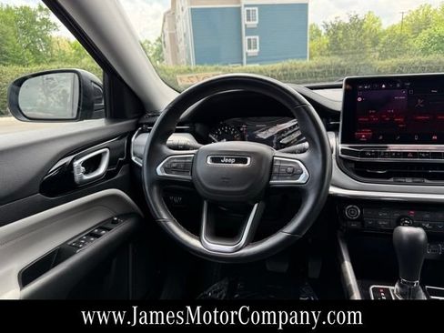 Used 2022 Jeep Compass Limited AWD/4WD image 15