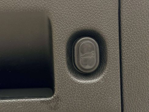 Used 2015 Cadillac Escalade ESV Premium AWD/4WD image 10