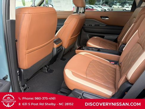 New 2026 Nissan Pathfinder Platinum w/ Accent Package AWD/4WD image 29