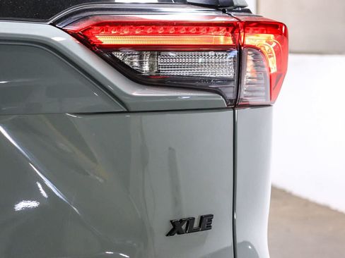 Certified 2022 Toyota RAV4 XLE w/ Convenience Package FWD image 12