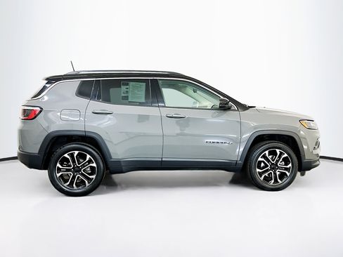 Used 2022 Jeep Compass Limited image 10