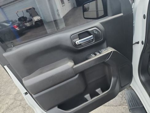 Used 2022 Chevrolet Silverado 1500 Custom Trail Boss w/ LPO, Dark Essentials Package image 17