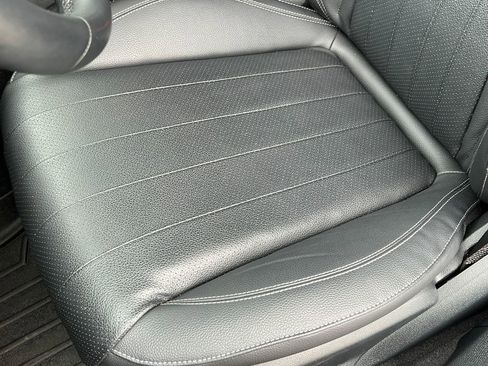 Used 2023 Mercedes-Benz E 350 4MATIC Sedan image 13