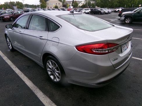 Used 2018 Ford Fusion Energi SE FWD image 5