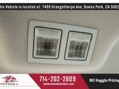 Used 1992 Lincoln Town Car Signature image 27