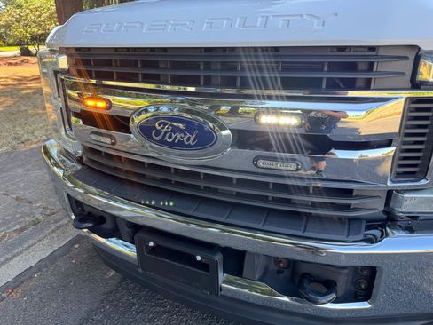 Used 2018 Ford F250 XL w/ STX Appearance Package AWD/4WD image 39