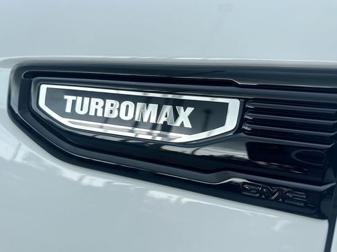 Used 2025 GMC Sierra 1500 Pro w/ Pro Value Package image 33