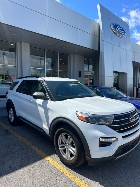 Used 2020 Ford Explorer XLT w/ Equipment Group 202A RWD image 5