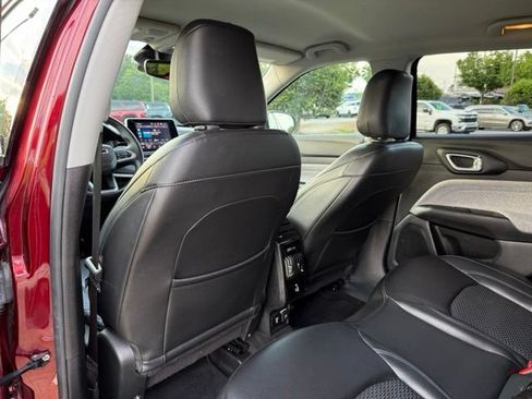 Used 2022 Jeep Compass Latitude w/ Convenience Group AWD/4WD image 24