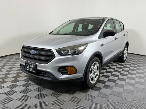 Used 2018 Ford Escape S image 1