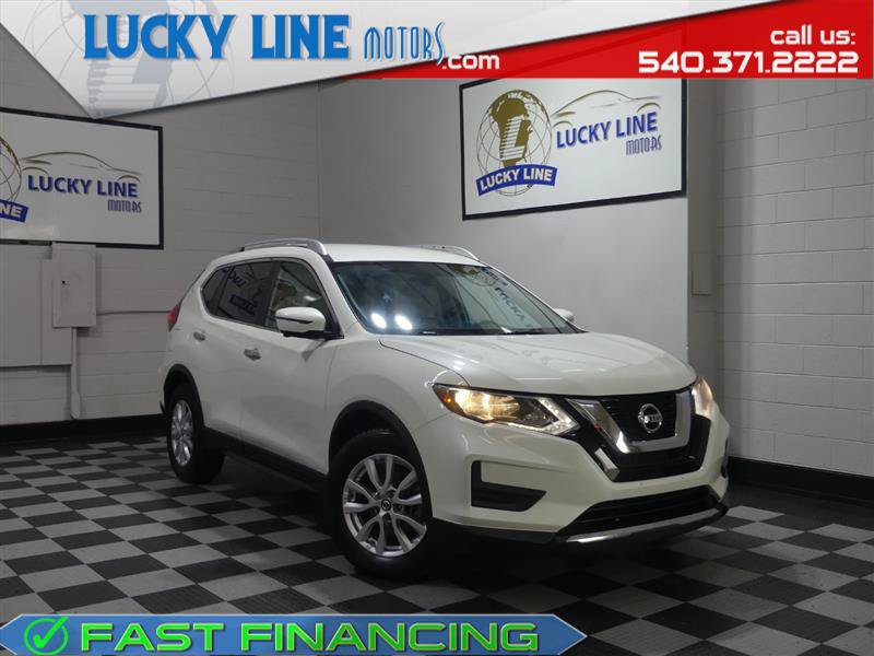 Used 2017 Nissan Rogue SV w/ SV Premium Package FWD image 1