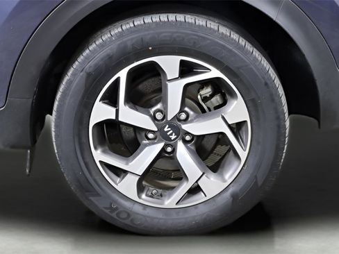 Used 2020 Kia Sportage LX image 20