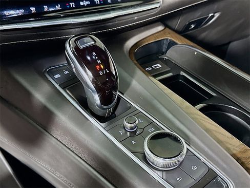 Used 2023 Cadillac Escalade Sport Platinum w/ LPO, ONYX Package image 15