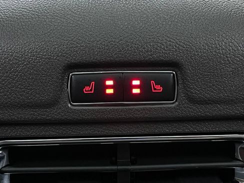 Used 2022 Lincoln Corsair Reserve w/ Equipment Group 201A FWD image 7