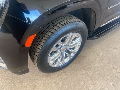 Used 2021 GMC Yukon SLT image 4