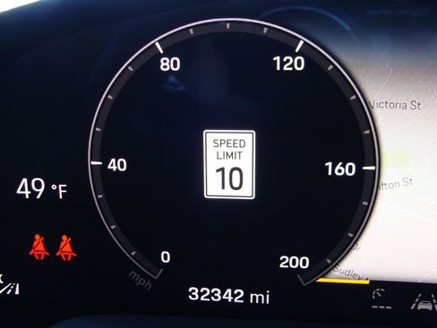 Used 2020 Porsche Taycan 4S image 14