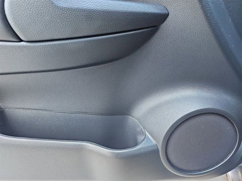 Used 2016 Nissan Rogue SL w/ SL Premium Package image 28