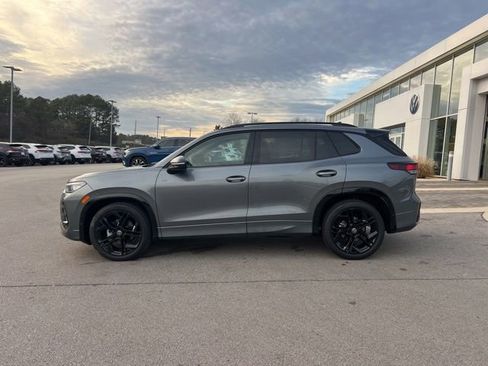 New 2026 Volkswagen Tiguan SE R-Line image 3