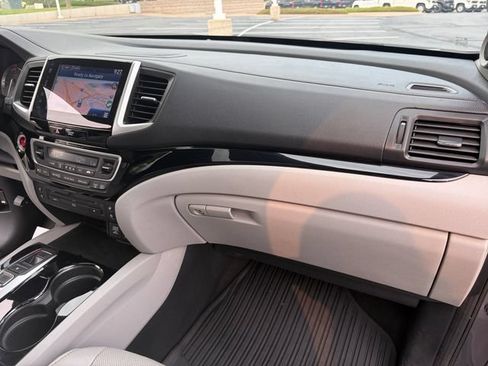 Used 2017 Honda Pilot Elite image 20