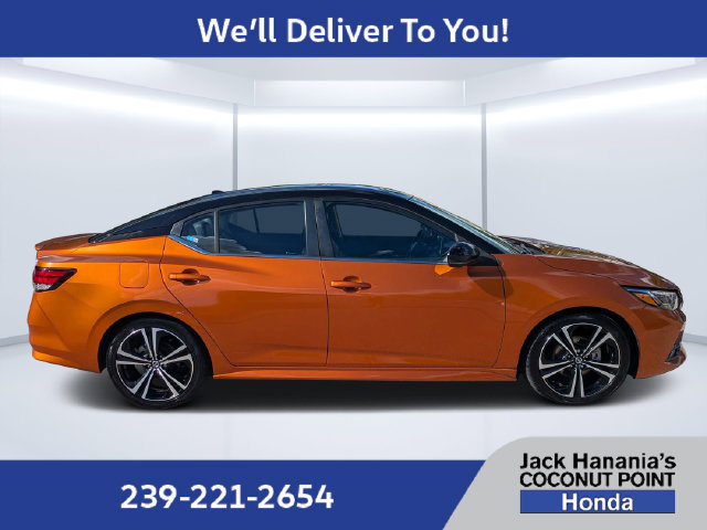 Used 2022 Nissan Sentra SR w/ SR Premium Package FWD image 2