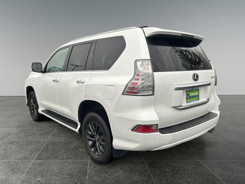 Used 2022 Lexus GX 460 Premium w/ Premium Package image 5