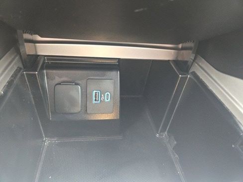 Used 2020 Ford Explorer Limited w/ Class III Trailer Tow Package image 16