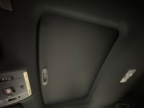 Used 2021 Lexus UX 200 w/ Premium Package image 27