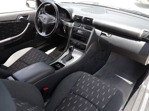 Used 2002 Mercedes-Benz C 230 Coupe image 18