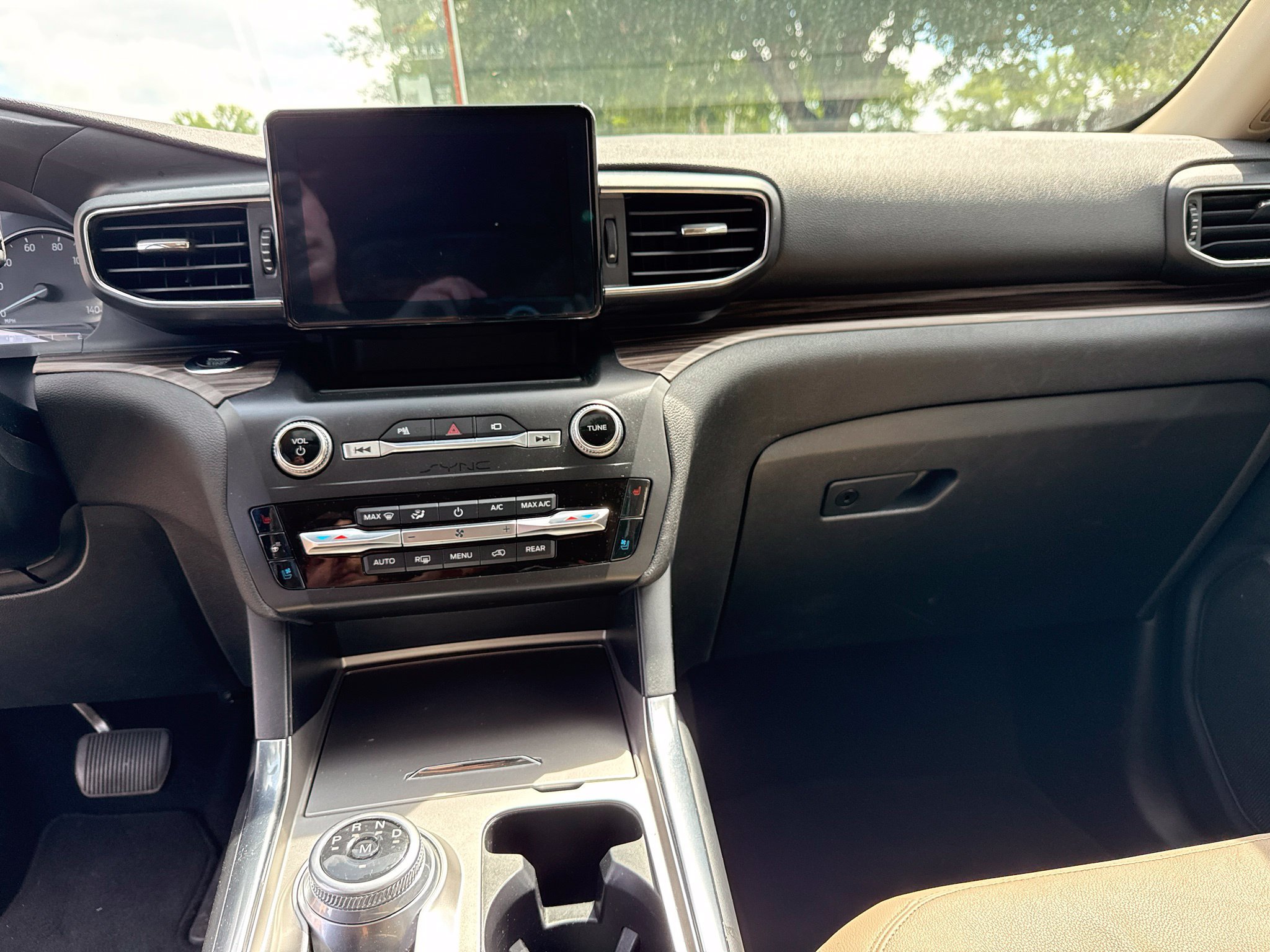 Used 2020 Ford Explorer Limited AWD/4WD image 19