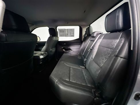 Used 2024 Toyota Tundra Limited AWD/4WD image 29