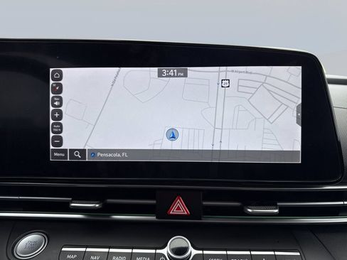 Certified 2024 Hyundai Elantra SEL FWD image 18