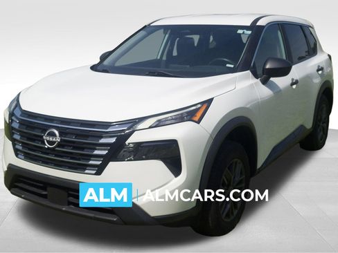 Used 2024 Nissan Rogue S FWD image 1