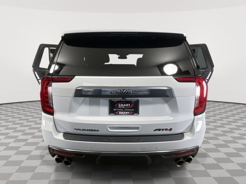 Used 2024 GMC Yukon AT4 image 13