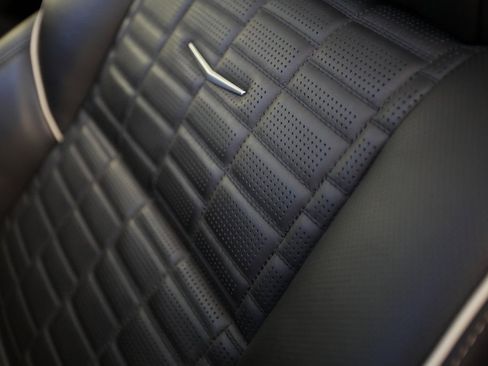 Used 2024 Cadillac Escalade V w/ LPO, ONYX Package image 46