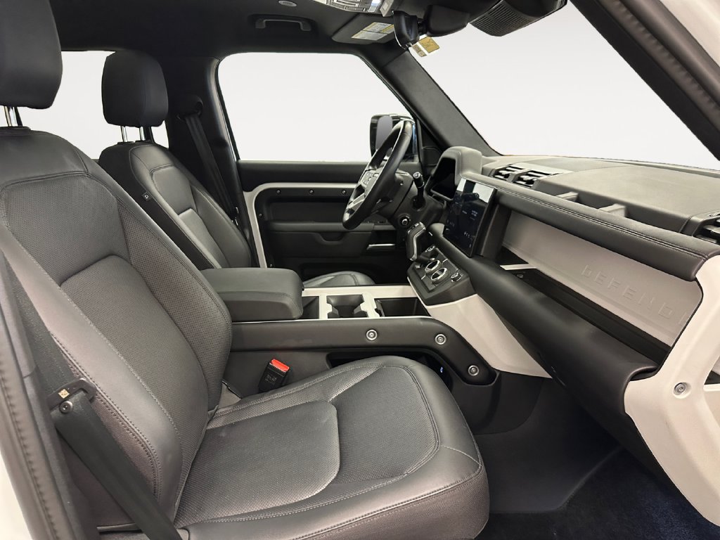 Used 2025 Land Rover Defender 110 S AWD/4WD image 16