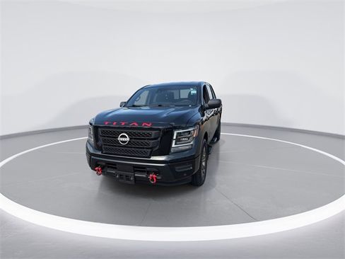 Used 2024 Nissan Titan SV w/ SV Bronze Edition Package image 3
