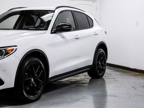 Used 2019 Alfa Romeo Stelvio w/ Nero Edizione RWD image 10