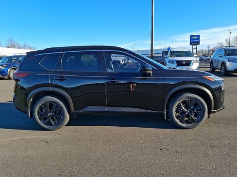 Certified 2023 Nissan Rogue SV w/ SV Premium B Package image 7