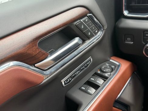 Used 2024 GMC Sierra 1500 Denali Ultimate AWD/4WD image 4