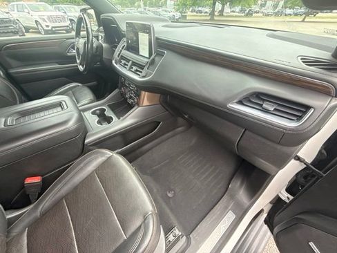 Used 2022 Chevrolet Tahoe High Country AWD/4WD image 16
