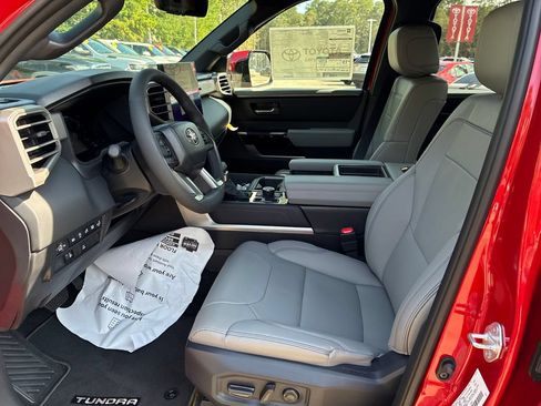 New 2026 Toyota Tundra Limited AWD/4WD image 15