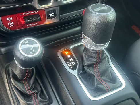 Used 2020 Jeep Wrangler Unlimited Rubicon AWD/4WD image 18