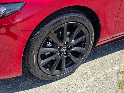 Used 2024 MAZDA MAZDA3 s FWD image 11