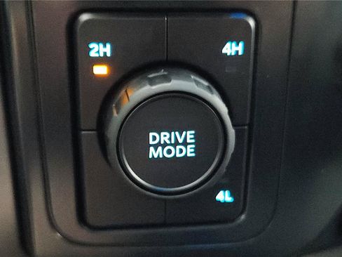 Used 2025 Ford F150 XLT w/ Equipment Group 301A Standard AWD/4WD image 31