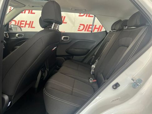 New 2026 Hyundai Venue SEL FWD image 13