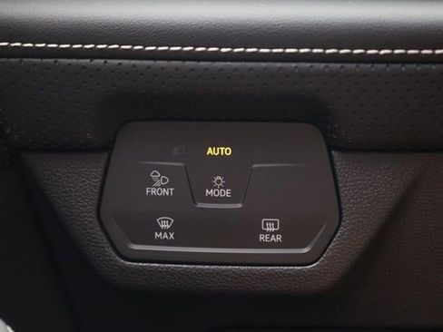 New 2026 Volkswagen Atlas SEL Premium R-Line image 24