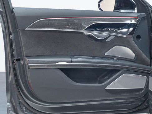 Used 2020 Audi S8 L AWD/4WD image 5