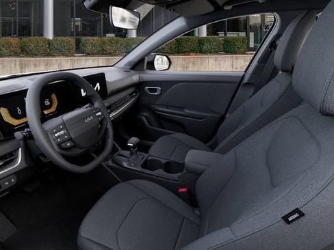New 2026 Kia K4 FWD image 18
